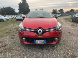 Rosso Usata 2013 Renault Clio IV Tre volumi | 6950 € (Buon prezzo)