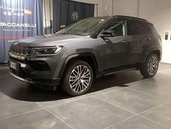 Grigio scuro Usata 2024 Jeep Compass Summit SUV | 25.950 € (Buon prezzo)