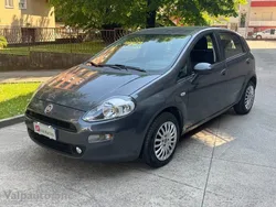Grigio medio Usata 2013 Fiat Grande Punto S Due volumi | 5800 € (Molto cara)