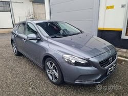 Grigio Usata 2015 Volvo V40 R-Design Kinetic Tre volumi | 10.400 €