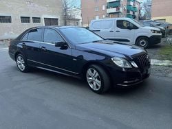 Usata 2010 Mercedes E220 Tre volumi | 10.250 € (Molto cara)