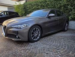 Usata 2017 Alfa Romeo Giulia Business Tre volumi | 17.900 € (Buon prezzo)