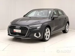 Grigio Usata 2022 Audi A3 Sportback e-tron Advanced Plus Tre volumi | 28.900 € (Buon prezzo)