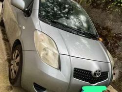 Usata 2006 Toyota Yaris Sol Due volumi | 1400 € (Super prezzo)