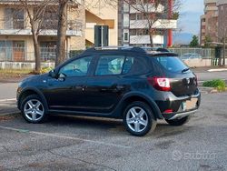 Nero Usata 2013 Dacia Sandero Stepway Tre volumi | 4200 €