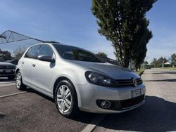 Argento Usata 2011 VW Golf VI Highline Tre volumi | 6500 € (Buon prezzo)