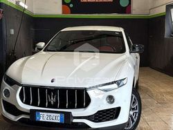 Bianco Usata 2016 Maserati Levante SUV | 27.500 € (Buon prezzo)