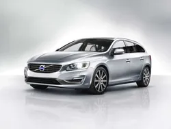 Nero Usata 2015 Volvo V60 R-Design Momentum Station wagon | 8990 € (Buon prezzo)