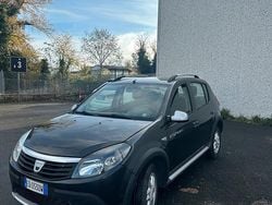 Usata 2010 Dacia Sandero Stepway Tre volumi | 4200 € (Buon prezzo)