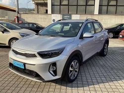 Grigio Usata 2022 Kia Stonic Urban SUV | 14.650 € (Buon prezzo)