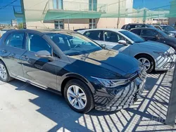 Grigio Usata 2021 VW Golf VIII Life Tre volumi | 18.799 € (Ottimo prezzo)