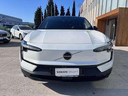 Cristal white Usata 2023 Volvo EX30 Performance SUV | 43.900 €