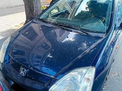 Blu Usata 2004 Honda Civic Monovolume | 1100 €