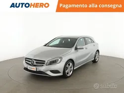 Argento Usata 2015 Mercedes A180 Tre volumi | 13.999 € (Buon prezzo)