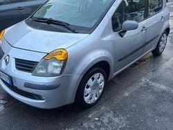 Argento Usata 2005 Renault Modus Dynamique Monovolume | 1500 € (Ottimo prezzo)