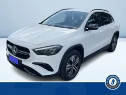 Bianco pastello Usata 2024 Mercedes GLA200 Advanced SUV | 39.200 € (Super prezzo)