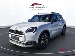 Bianco Nuova 2025 Mini Cooper Countryman Favoured SUV | 34.800 € (Buon prezzo)
