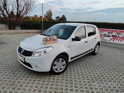 Bianco Usata 2010 Dacia Sandero Due volumi | 3200 € (Buon prezzo)