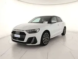 Bianco ghiacciaio metallizzato Usata 2022 Audi A1 Sportback S-Line Due volumi | 21.900 € (Ottimo prezzo)