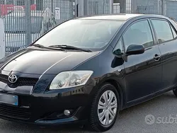 Nero Usata 2009 Toyota Auris Tre volumi | 3500 € (Buon prezzo)