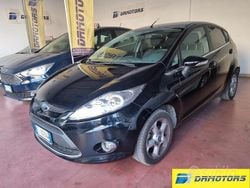 Nero Usata 2011 Ford Fiesta Titanium Tre volumi | 5300 € (Buon prezzo)