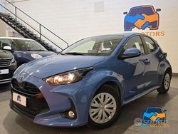 Blu Usata 2020 Toyota Yaris Active Tre volumi | 10.990 € (Ottimo prezzo)
