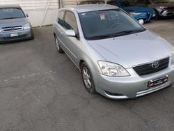 Grigio Usata 2003 Toyota Corolla Tre volumi | 4800 € (Molto cara)