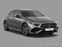 Grigio Nuova 2025 Mercedes 180 Tre volumi | 45.054 €