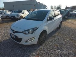 Bianco Usata 2014 Hyundai i20 Edition Tre volumi | 5600 € (Ottimo prezzo)