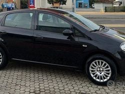 Blu Usata 2013 Fiat Grande Punto Due volumi | 4400 € (Buon prezzo)