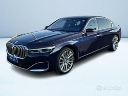 Blu metallizzato Usata 2022 BMW 740 Comfort Edition Tre volumi | 51.400 € (Buon prezzo)