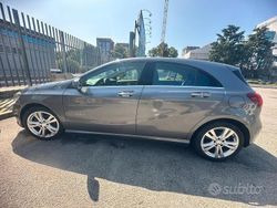 Grigio Usata 2016 Mercedes A180 Due volumi | 17.000 € (Buon prezzo)