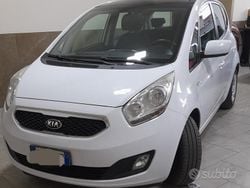 Bianco Usata 2014 Kia Venga Due volumi | 5990 € (Buon prezzo)