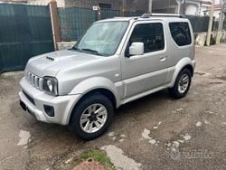 Usata 2013 Suzuki Jimny SUV | 12.000 € (Buon prezzo)