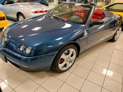 Blu met. Usata 1997 Alfa Romeo Spider Cabrio | 16.000 € (Molto cara)