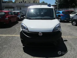 Bianco pastello Usata 2017 Fiat Doblò Monovolume | 8900 € (Buon prezzo)