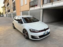 Bianco Usata 2017 VW Golf VII GTI Tre volumi | 18.000 €