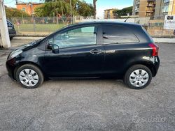 Usata 2006 Toyota Yaris Sol Tre volumi | 2500 € (Buon prezzo)