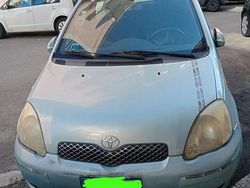 Usata 2003 Toyota Yaris | 1300 € (Super prezzo)