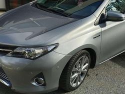 Argento Usata 2015 Toyota Auris Hybrid Sport Station wagon | 8600 €