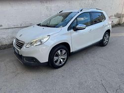 Bianco Usata 2014 Peugeot 2008 Allure SUV | 6890 € (Molto cara)