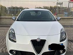 Usata 2019 Alfa Romeo Giulietta Super Due volumi | 14.000 € (Buon prezzo)