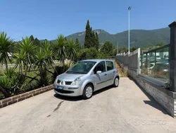 Grigio(met.) Usata 2007 Renault Modus Luxe Monovolume | 2950 € (Buon prezzo)