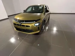 Oro Nuova 2024 Lancia Ypsilon Due volumi | 19.500 € (Buon prezzo)