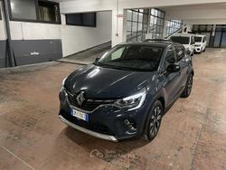 Grigio Usata 2022 Renault Captur Techno SUV | 17.900 € (Buon prezzo)