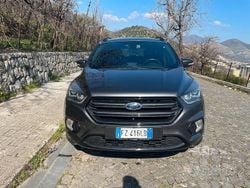 Grigio Usata 2019 Ford Kuga ST-Line SUV | 9500 € (Ottimo prezzo)
