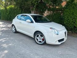 Bianco Usata 2010 Alfa Romeo MiTo Due volumi | 4100 € (Buon prezzo)