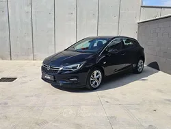 Nero Usata 2018 Opel Astra Dynamic Tre volumi | 11.500 € (Ottimo prezzo)