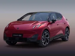 Rosso Nuova 2025 Lynk & Co 02 SUV | 39.495 €