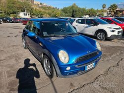 Blu Usata 2008 Mini Cooper D Due volumi | 4990 €